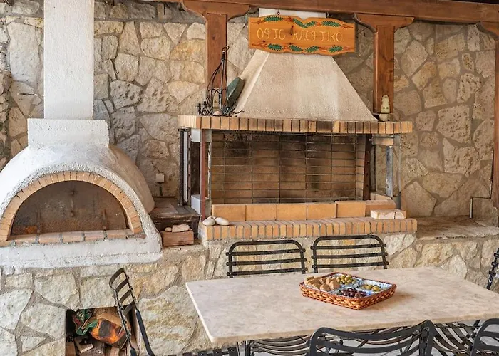 Nonna House * Αγία Ευφημία